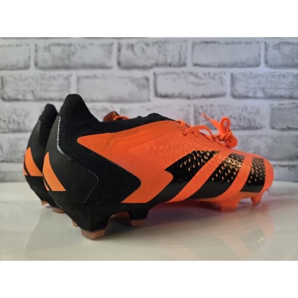 Adidas Predator Accuracy.1 Low FG Soccer Cleats Orange Mens Size 7.5 GW4574